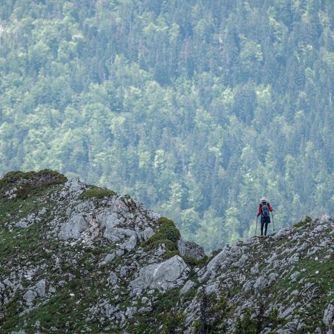 randonneur-depuis-le-charmant-som